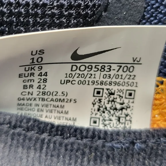 Nike Air Zoom Fly 4 Premium Light Curry Men's Running Shoes - Picture 7 of 7